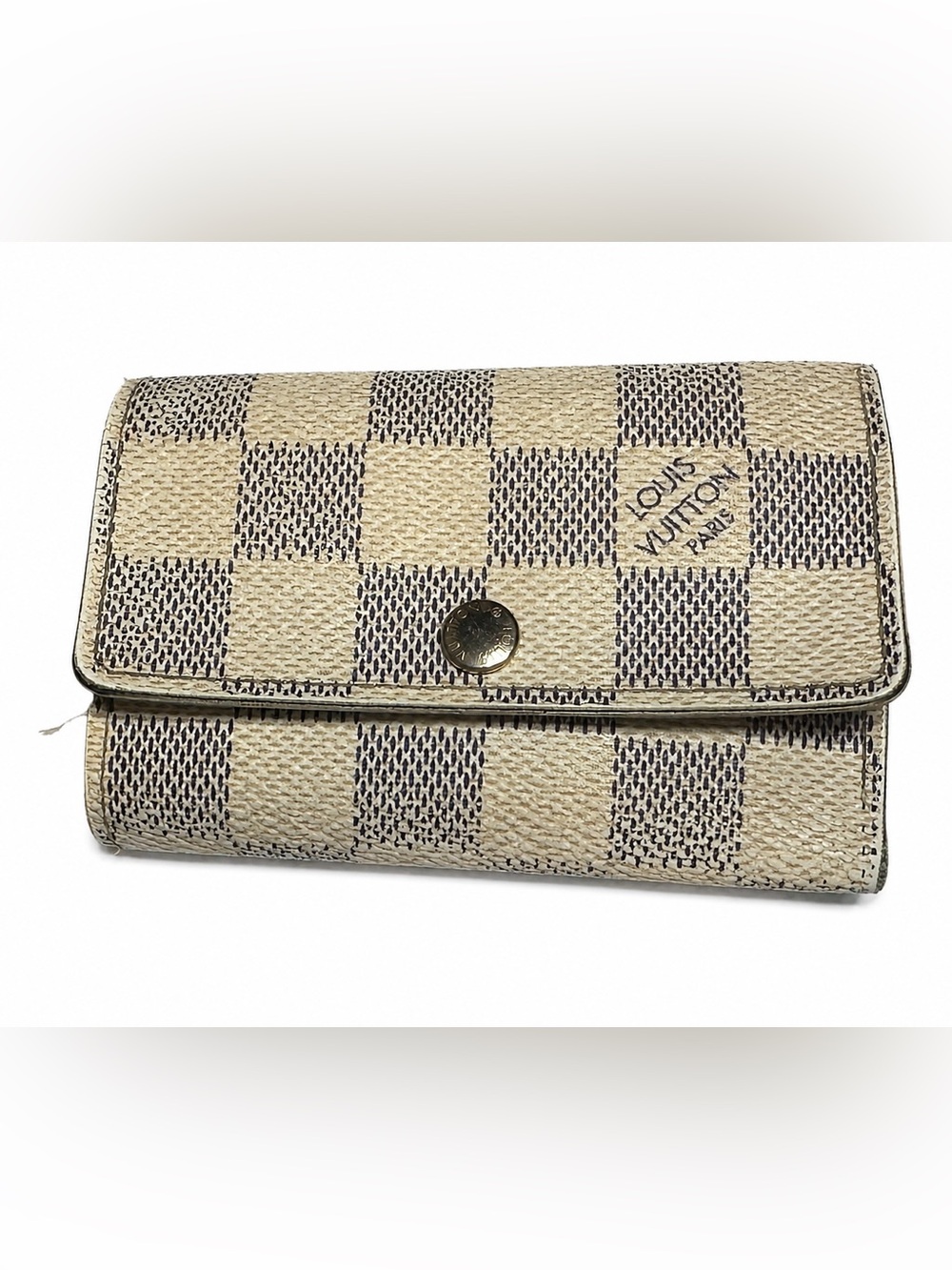**Authentic**2011 Louis Vuitton Multiclés 6 Key Holder in the iconic Damier Azur